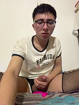 CamiRojas_boy webcam