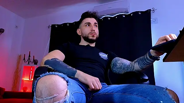 mightyaaron66 (M young) - 𖤐🔥 parTy Time ,House parTy  !  💨𖤐