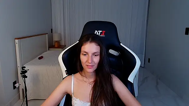 upssnowy (F young) - finger ass