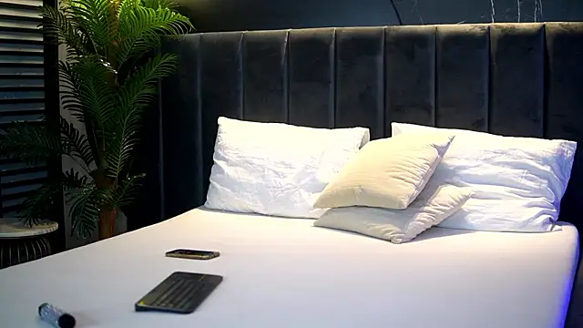 kyliekroftt - KylieKroftt's free webcam