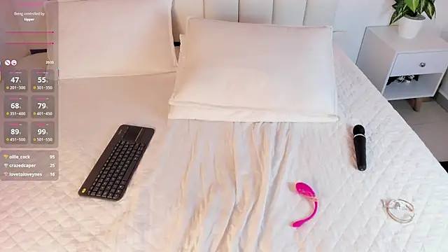 naty_rose23 - Naty_Rose23's free webcam