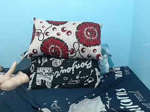 stacie_iris - Stacie_iris's free webcam