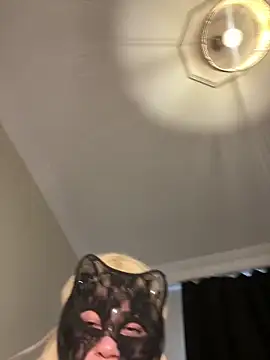 seksimilf34 - SeksiMilf34's free webcam - UK Sex Cams