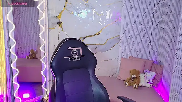 maile_tay - Maile_Tay's free webcam - UK Sex Cams