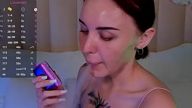 lianaford - LianaFord's free webcam - UK Sex Cams