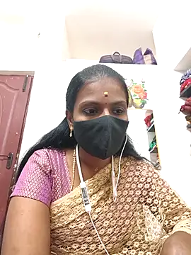 Webcam Model (Tamil_Yalini12)  is live.Free join now!