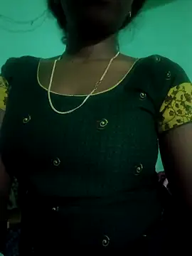 Webcam Model (Renuka_GG)  is live.Free join now!