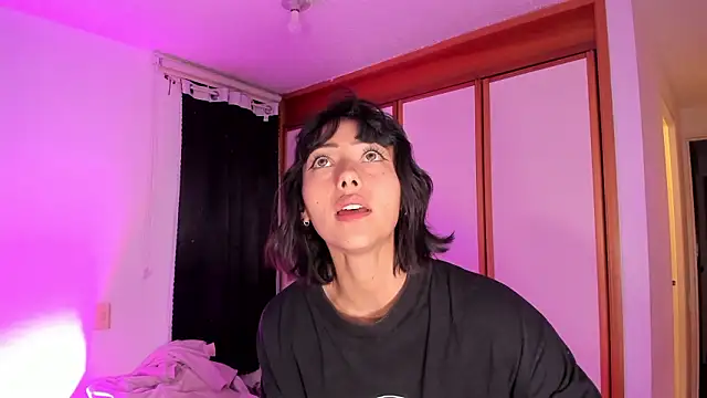 londonttipton (F young) - naked