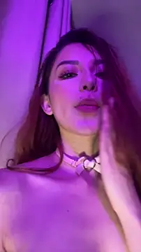 honeyweebsss - HoneyWeebsss's free webcam - UK Sex Cams