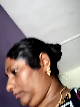 yamini1431 live sex cam