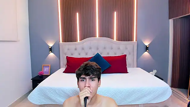 Tommy18__ live sex cam