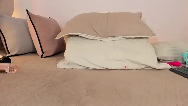 luciana_jam_ - Luciana_jam_'s free webcam - UK Sex Cams