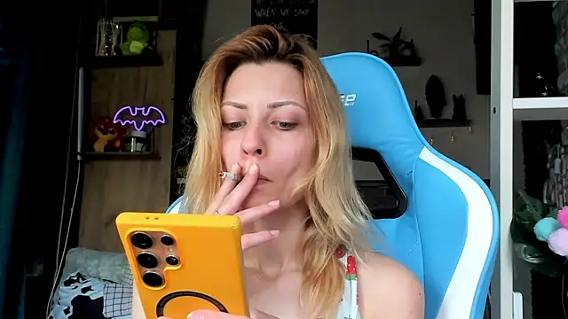 karo123421 (F young) - garage workshop furniture