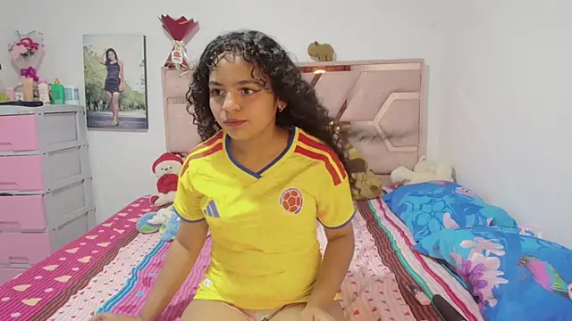 winnifer_gonzal - Winnifer_Gonzal's free webcam - UK Sex Cams