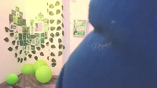 dayanddesire - DayandDesire's free webcam - UK Sex Cams