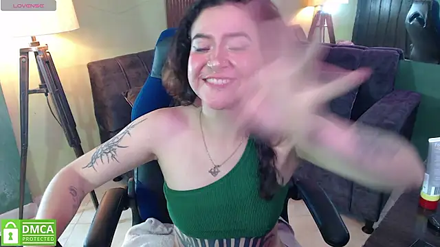 justkarlitaa - Justkarlitaa's free webcam - UK Sex Cams