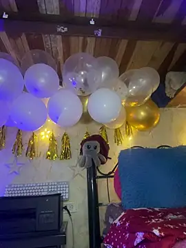 Sophia_Weest99 webcam