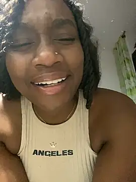 EscorpiLeoncita live sex cam