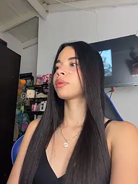 milleradhara24 - Milleradhara24's free webcam - UK Sex Cams