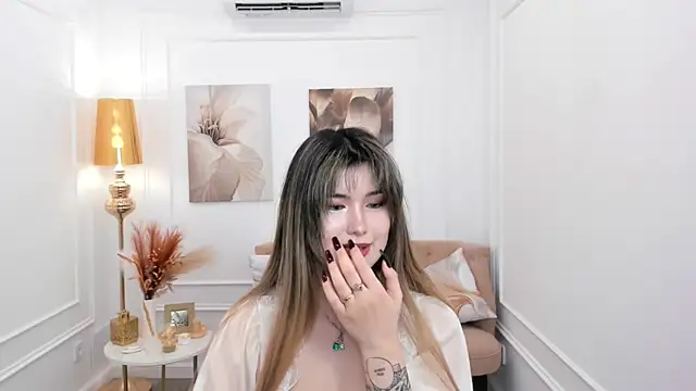 annetli - AnneTLi's free webcam - UK Sex Cams