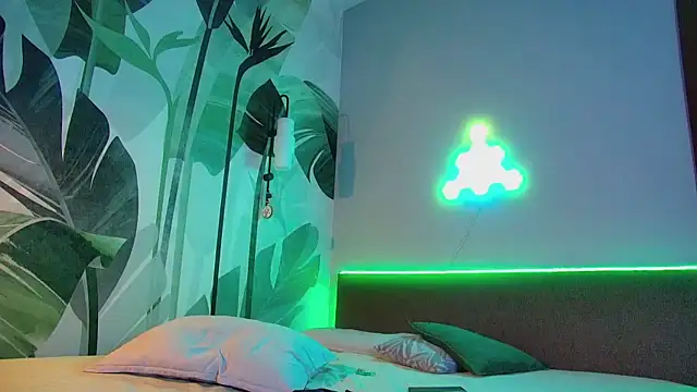 rubyvalen - RubyValen's free webcam - UK Sex Cams