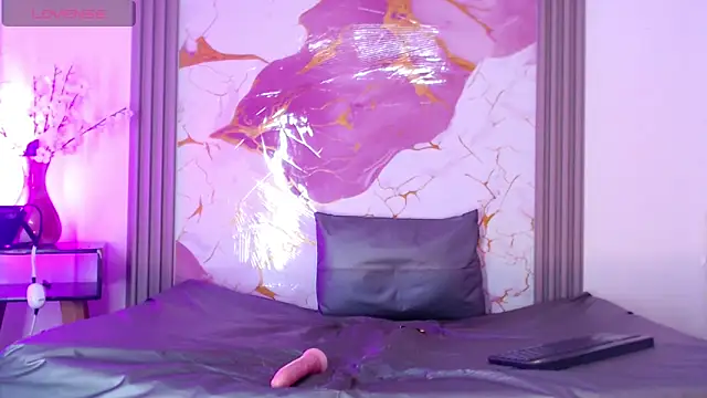 nude amateur sex Cloe White 