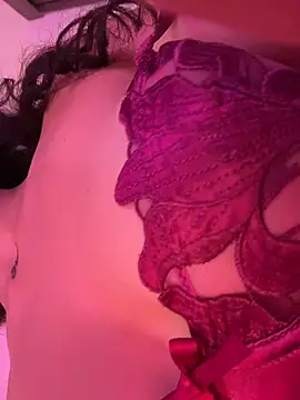 Webcam Model (IrinaBlanc)  is live.Free join now!