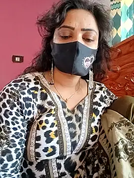 Webcam Model (Beauty-3)  is live.Free join now!