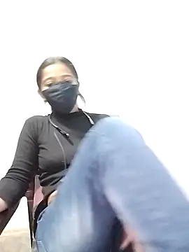 Webcam Model (Cute-Naavya) is live