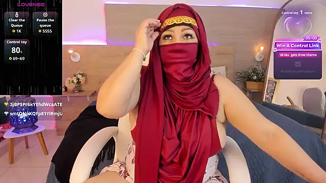 _azahaaraa_ (F milf) - flash boobs