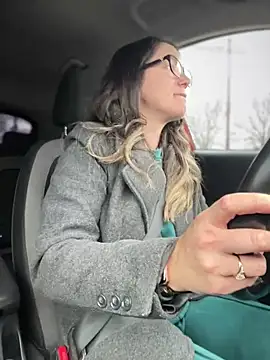 hotxmom_ - HotXMom_'s free webcam - UK Sex Cams