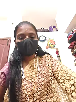 Webcam Model (Tamil_Yalini12)  is live.Free join now!