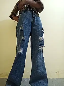 Lovely--girl Live Webcam on Stripchat