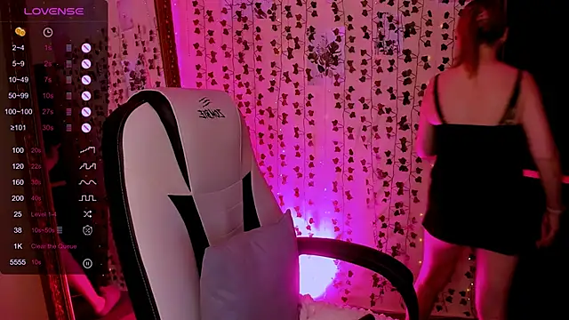 evaa_grey - Evaa_Grey's free webcam - UK Sex Cams