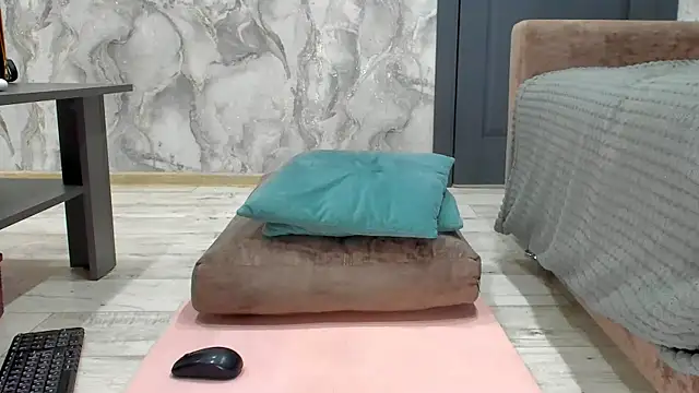 succubus - Succubus's free webcam - UK Sex Cams