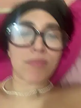 latindoll8 (F young) - Garganta profunda con dildo + SALIVA