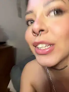 LilEuphoria live sex cam