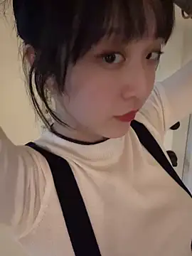 美女Etherealcat33在线直播