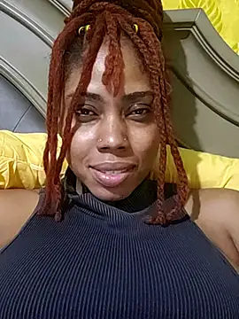 Webcam Model (HONEYSWEETS_LIVE)  is live.Free join now!