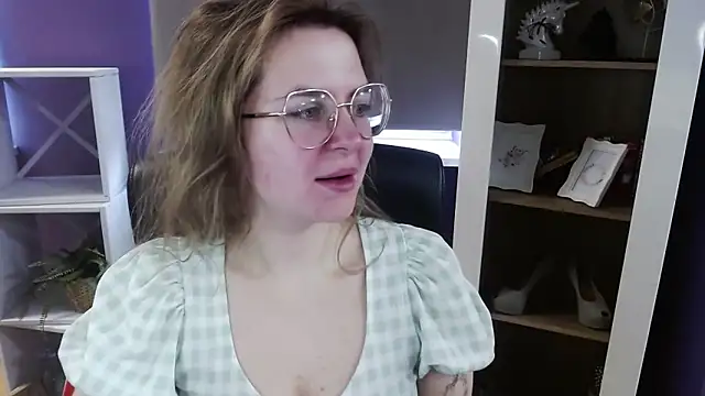 zoey_erotic - Zoey_Erotic's free webcam - UK Sex Cams