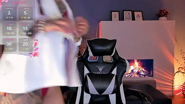 megan_inked - Megan_inked's free webcam - UK Sex Cams