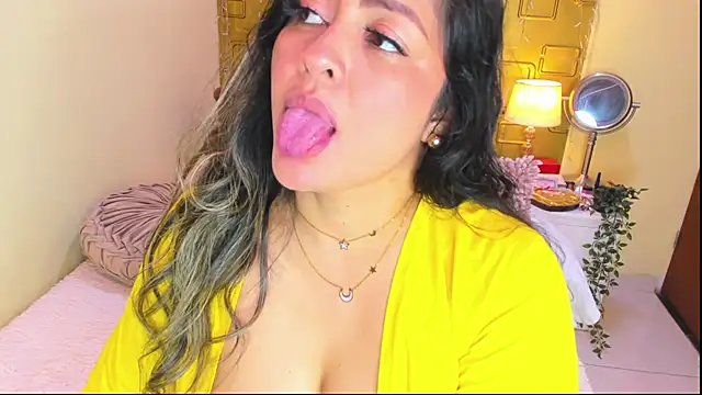 julia_haye - Julia_Haye's free webcam - UK Sex Cams