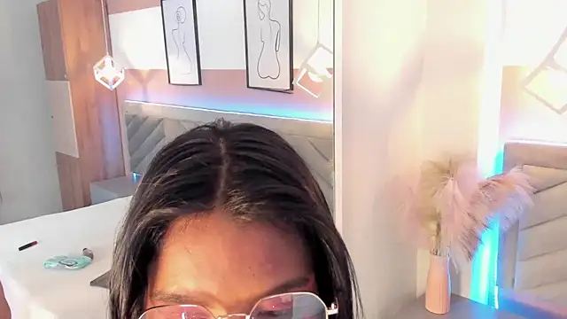 emmaa_smith1 - Emmaa_smith1's free webcam