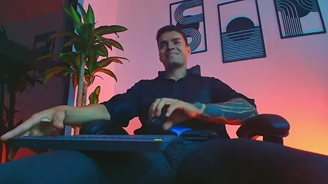 alpha_dominus_ - ALPHA_DOMINUS_'s free webcam