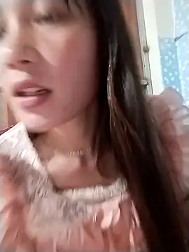 little-green-sprout - Little-green-sprout's free webcam