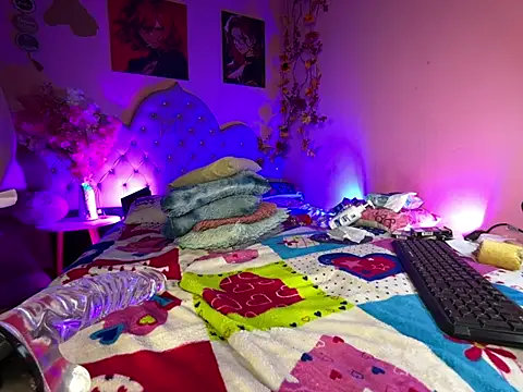 naugth_channel_ts - Naugth_channel_ts's free webcam