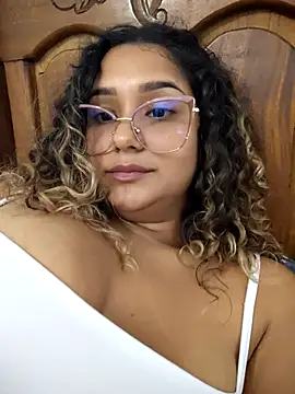 brendagirs - BrendaGirs's free webcam