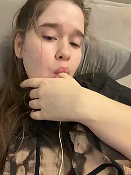 hornygirlh - HornyGirlH's free webcam