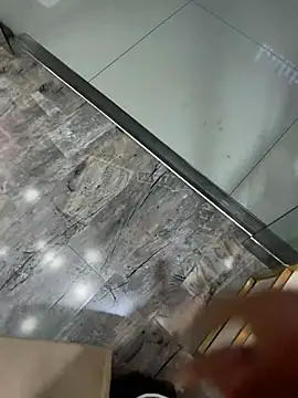 美女Carlin-yiyi在线直播