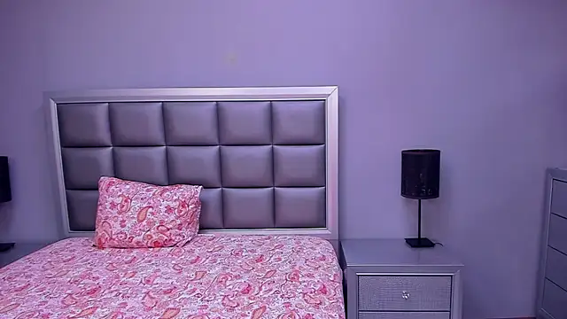 HellennSweet live sex cam